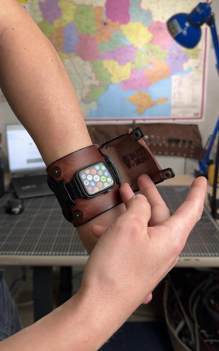 Vintage Cuff Watch Band with Protective Flap – Handmade Strap for Apple Watch