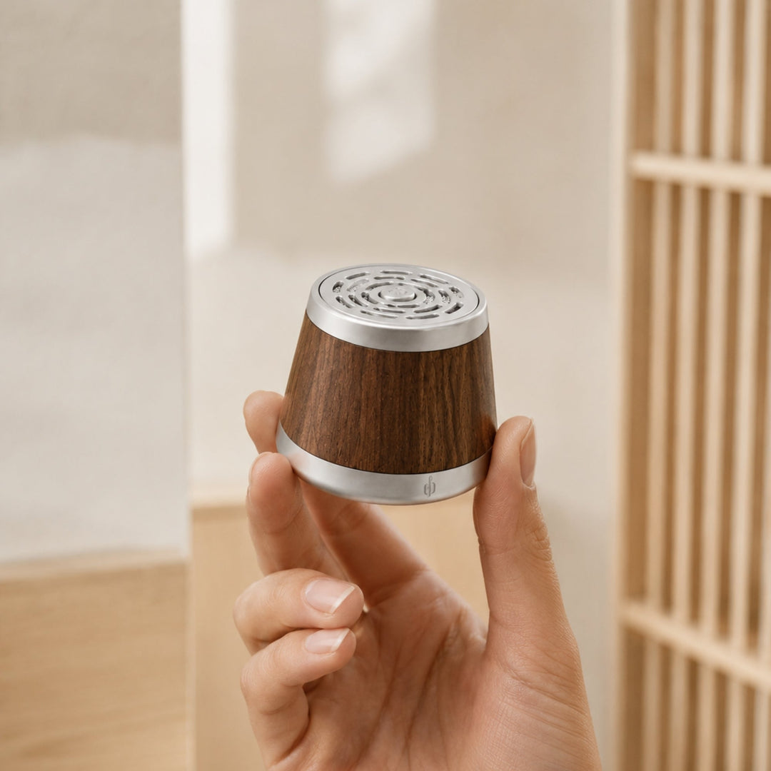 🔊Portable Wooden Bluetooth Speaker - Magnetic Mini Speaker for Home & Travel