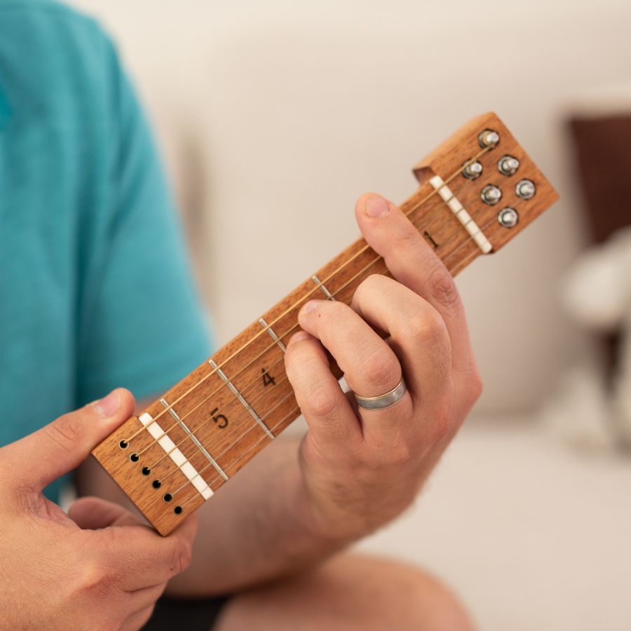 Guitar Chord Trainer – 5 Fret Practice Neck with Real Steel Strings