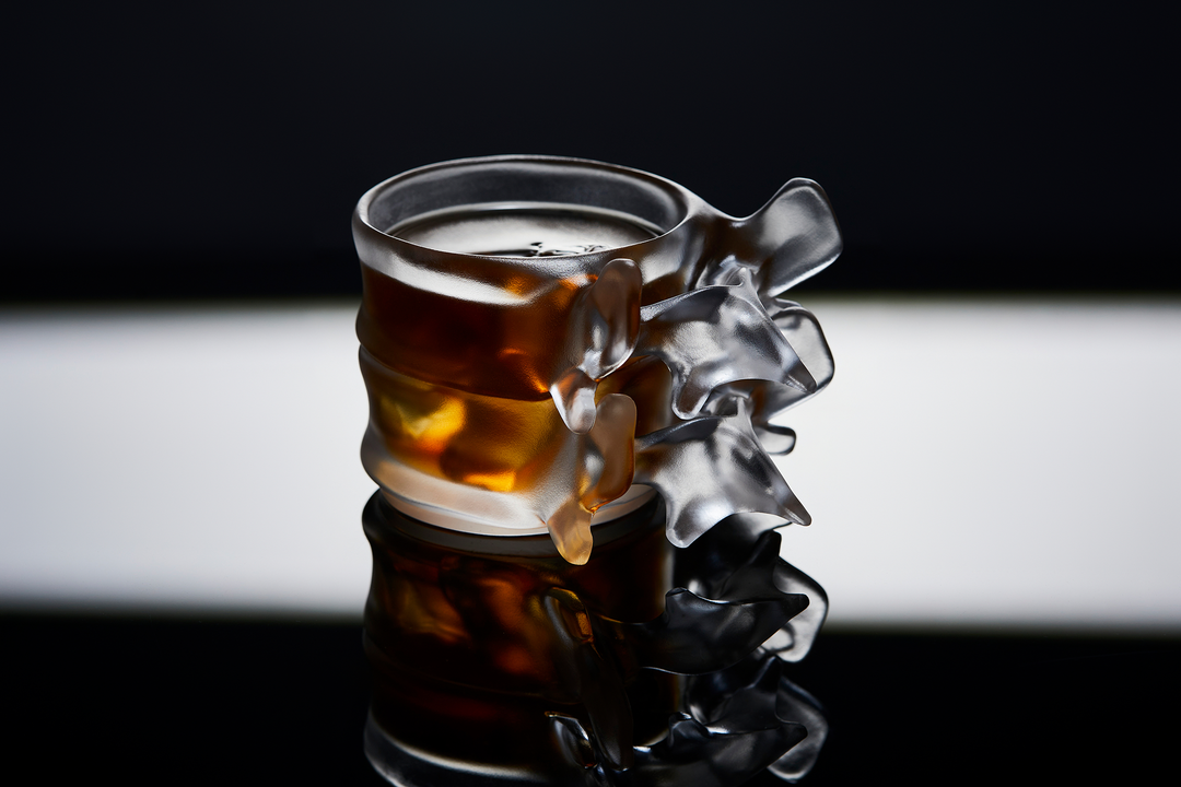 🥃Sculptural Spine-Inspired Crystal Glass — Handmade Art Drinkware