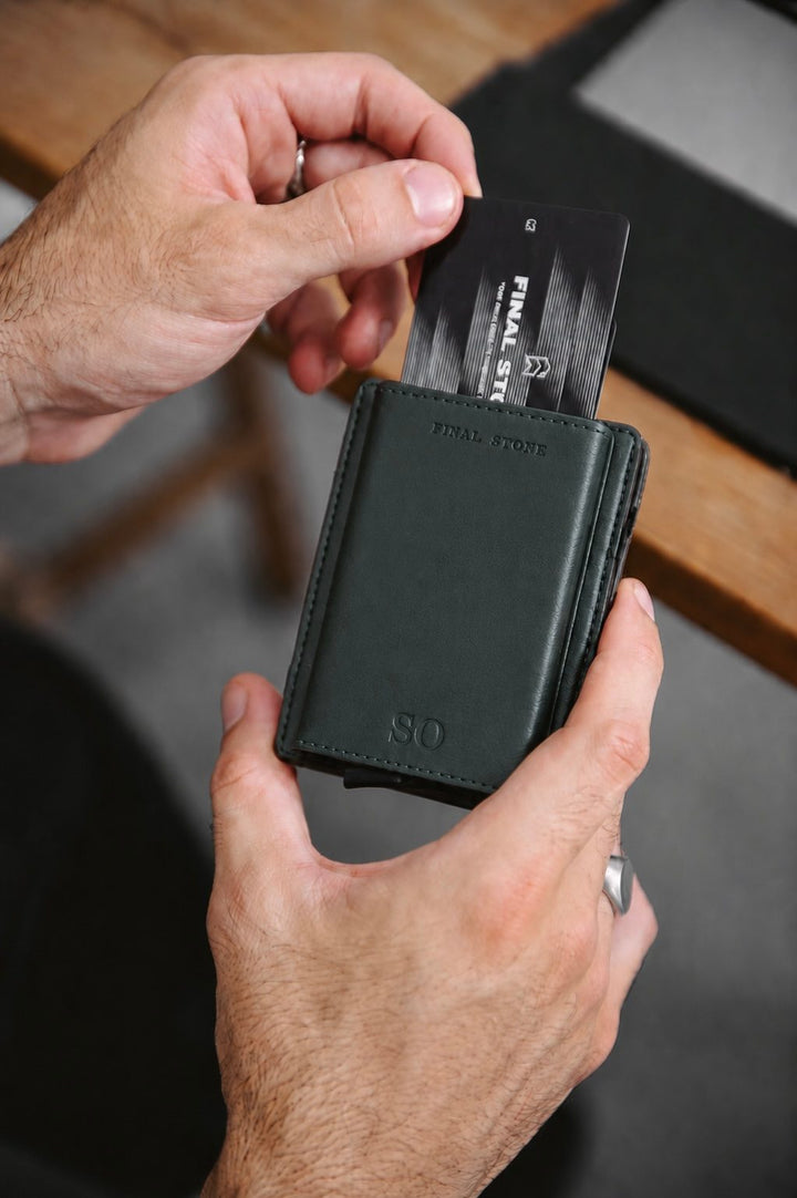 Slim Pop-Up RFID Wallet | Magic Wallet